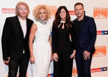 Mario Batali, Carla Hall And Daphne Oz Of ABC’s “The Chew” Emcee Can Do Awards Gala