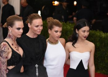 Rihanna, Amal Alamuddin, Kerry Washington, And Kate Hudson Shine On The Met Gala Red Carpet