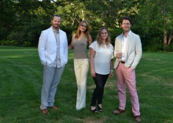 LongHouse Reserve Hosts Voxare Quartet