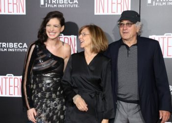 Anne Hathaway, Robert De Niro And Andrew Rannells Support “The Intern” During New York Screening