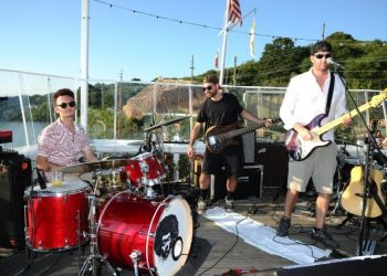 Rhett Z And Lewis Del Mar Headline At The Surf Lodge In Montauk