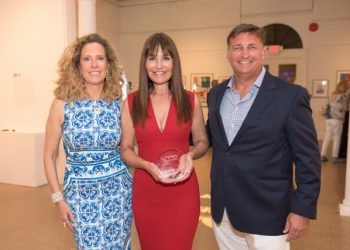 Brooke Shields Attends Southampton Arts Center’s SummerFest Food & Wine Festival