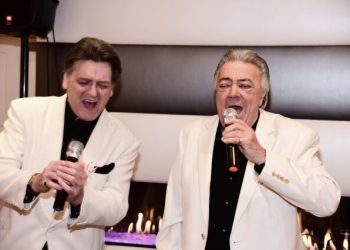 Supermodel Lindsay Ellingson And A World Of Pink Host Beautiful Brassieres