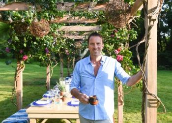 Pilar Guzmán And Chris Mitchell Host Moet Hennessy’s Volcan De Mi Tierra Batch 1 Dinner