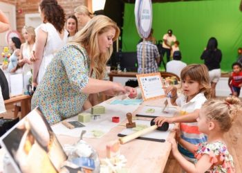 Molly Sims And Kyle MacLachlan Attend Third Annual Green Beetz Day
