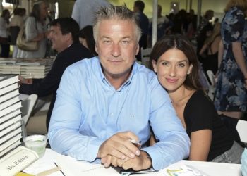 Catching Up With Alec Baldwin, Alex Guarnaschelli, Jessica Seinfeld, And More At East Hampton Library’s “Authors Night”