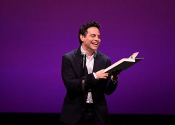 Christie Brinkley, Brooke Shields, Susan Lucci, Mario Cantone, And More Act Out Outrageous Celeb Autobiography Moments