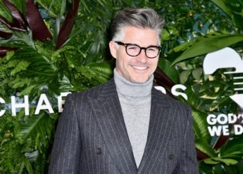 Gwyneth Paltrow Honored With Michael Kors Award For Outstanding Community Service At Golden Heart Awards