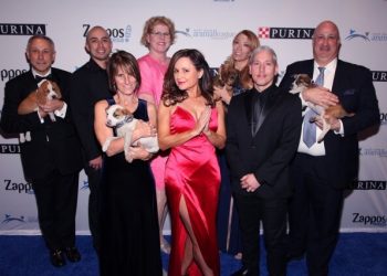 Howard Stern And Beth Stern, Christine Evangelista, Kathryn Erbe, And More Support North Shore Animal League America’s Celebrity Gala