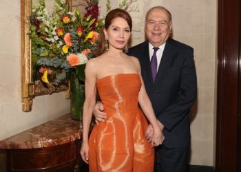 Martin And Jean Shafiroff Host Cocktails For Surgeons Of Hope