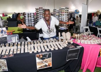 UJA-Federation Of New York Host Hamptons Trunk Show