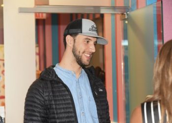 HollyRod Foundation Co-Founder Holly Robinson Peete Hosts Autism Awareness Month Celebration At Dylan’s Candy Bar