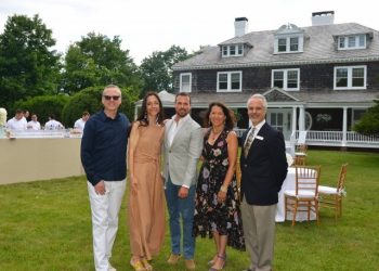 God’s Love We Deliver Hosts 19th Annual Midsummer Night Drinks