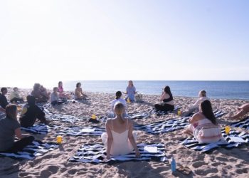 Saks Fifth Avenue Hosts Saks By the Sea Weekend With Bumble BFF And Hamptons Black Iris Lunch