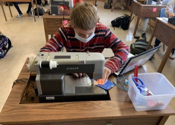 Westhampton Beach Middle Schoolers Make Masks For Those In Need