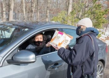 ARF’s Pet Food Pantry Collects And Distributes Donations
