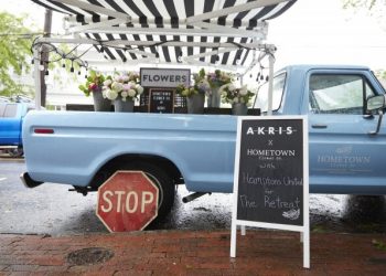 Akris x Hometown Flower Co. Supports The Retreat