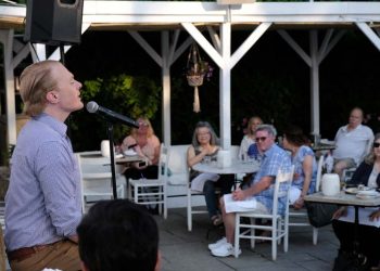 American Idol Star Clay Aiken Performs “Broadway Out East” At Calissa In Watermill