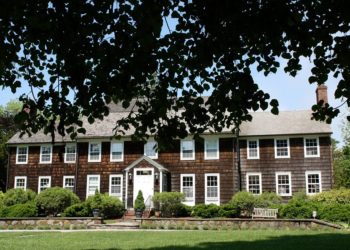 The LVIS – Supporting the East Hampton Community Since 1895