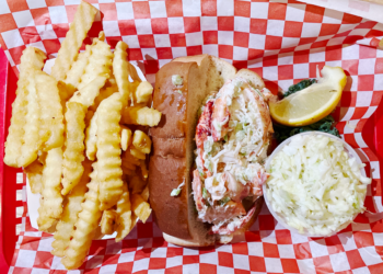 Lobster Rolling Through The Hamptons: The Lobster Roll (Southampton)