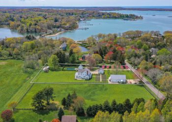 Saunders & Associates Introduces Groundbreaking New Construction Shelter Island Farm