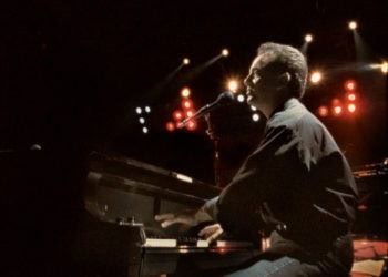 Sag Harbor Cinema to Host Sneak Preview of ‘Billy Joel: Live at Yankee Stadium’