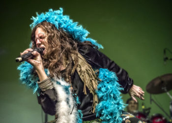 Amber Ferrari‘s Joplin Pearl Woodstock Era Show