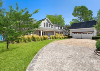 Luxury Living with Lighthouse Views on Shelter Island