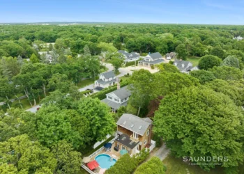 Want a Great Location and Water Access?