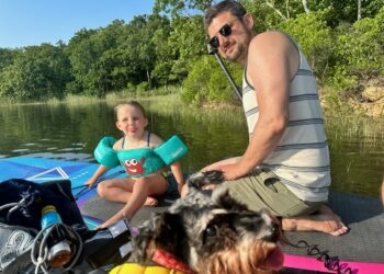 Hamptons SUP With A Toddler in Tow