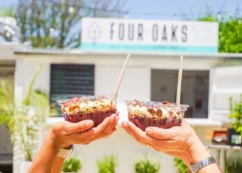 Eat Clean at Four Oaks Organic Café & Juice Bar