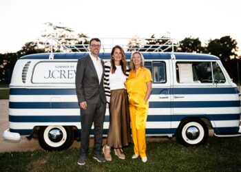 HamptonsFilm and J.Crew Presented a Free Outdoor Community Screening of Splash