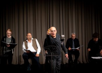 Review: “War of the Worlds: The Panic Broadcast,” Gets Standing Ovation