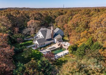 A Glimpse Inside…Peace, Privacy, & Proximity in Bridgehampton