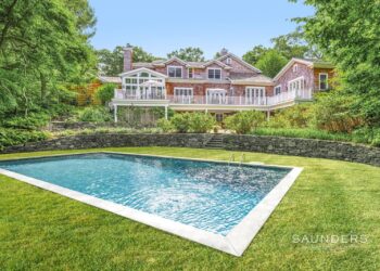 Hamptons Real Estate Market Data – Week of 10/31/2023