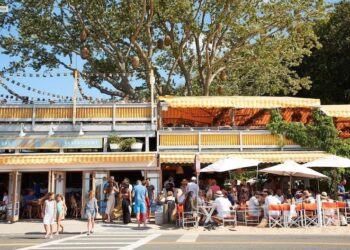 Top Hamptons Restaurants to Dine Al Fresco This Spring