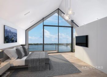 Naiztat + Ham Architects: Redefining Luxury Living at 142 Towd Point Road