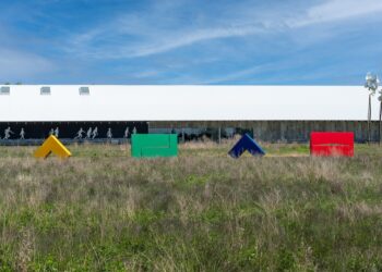 Carmen Herrera’s Estructuras Monumentales Transform Parrish Art Museum’s South Meadow