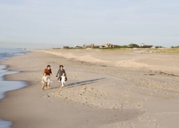 Two Hamptons Beaches Ranked in the Top-10 Best Beaches in USA