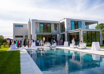 Spotlight Magazine × Saunders & Associates MDW Launch Party at 33 Jobs Lane