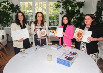 “Stirring the Pot” Shakes and Stirs It Up at Ram’s Head Inn