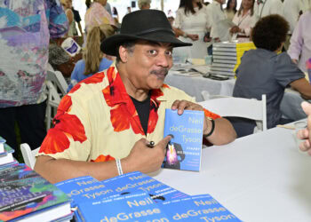 East Hampton Library’s 20th Annual Authors Night is a Huge Success