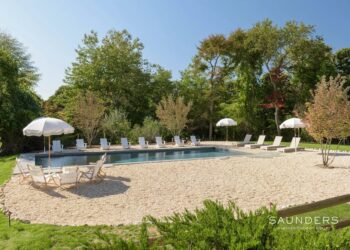 Cotswold Cottage: A Shelter Island Masterpiece by Heiberg Cummings Now on the Market