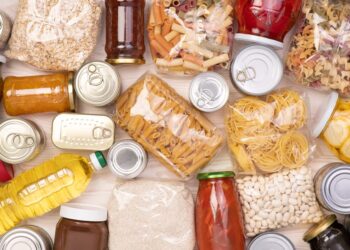 Saunders & Associates’ 11th Annual Thanksgiving Donation Drive Raises $40K for Hamptons Food Pantries