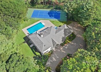 Quogue North Contemporary Estate with Pool & Tennis