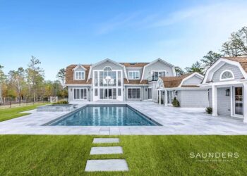 Brand New Luxurious Wainscott Estate: Sauna, Pool & Tennis