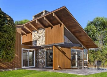 Coveted Location in Quogue Village South