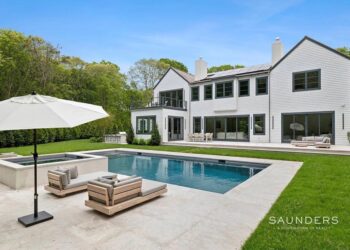 South of the Highway New Construction – Rare Opportunity