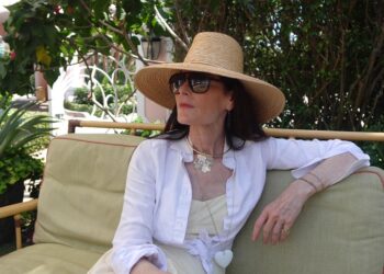 24 Hours of Outfits in The Hamptons