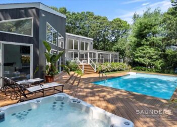 Modern Living in East Hampton